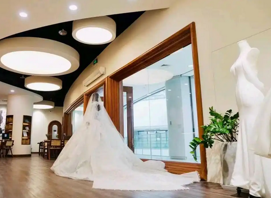 婚纱摄影全套3880元 婚庆全套5999元 婚纱摄影全套3880元 婚庆全套5999元